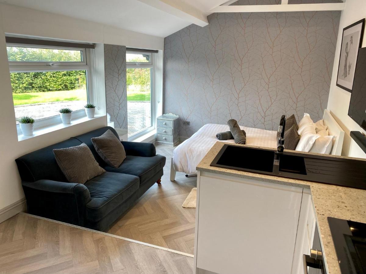 Feriehus Secluded Studio With Private Gated Access- The Pavilion *