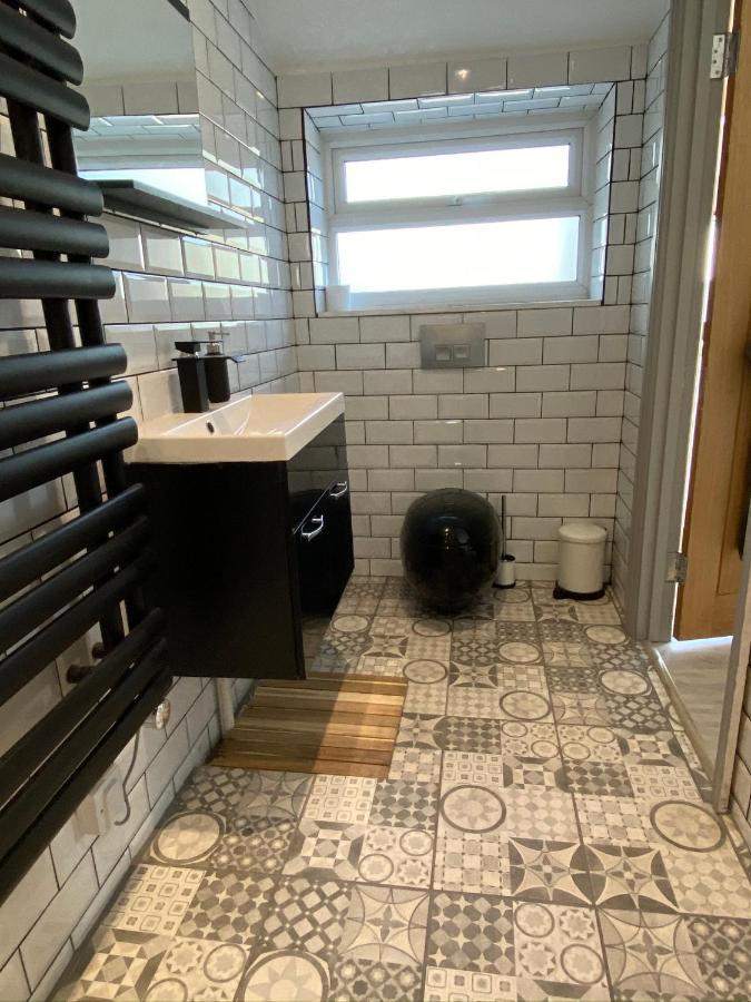 Feriehus Secluded Studio With Private Gated Access- The Pavilion *